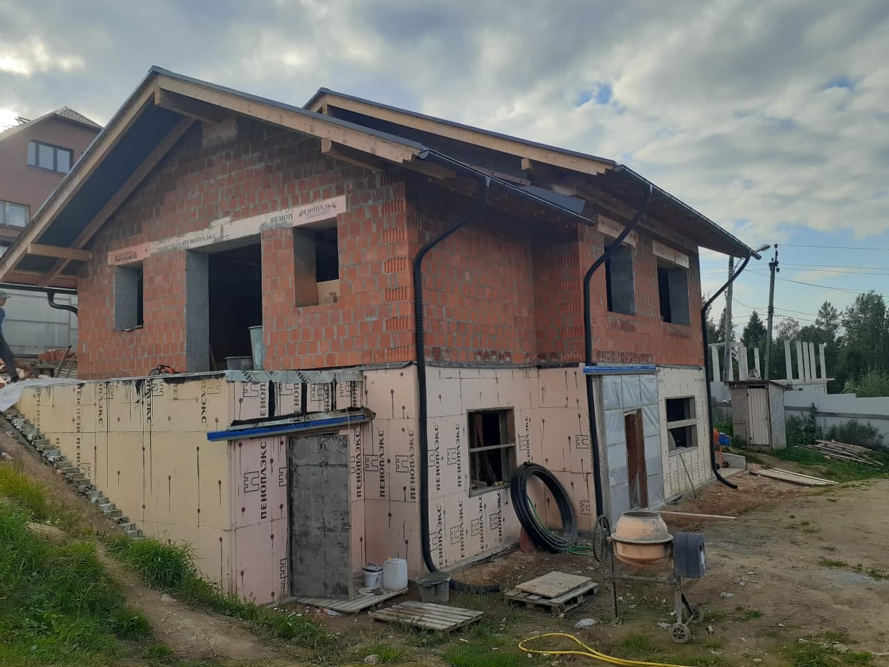 кирпичный дом